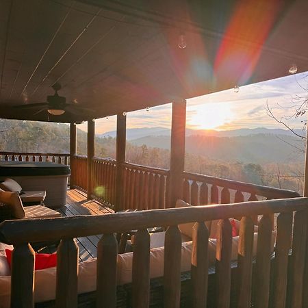 Smoky Paws - Exceptional Cabin, Stunning Mountain Views, Hot Tub, Tranquil, Gigabit Internet, Free L2 Ev Пиджен-Фордж Экстерьер фото