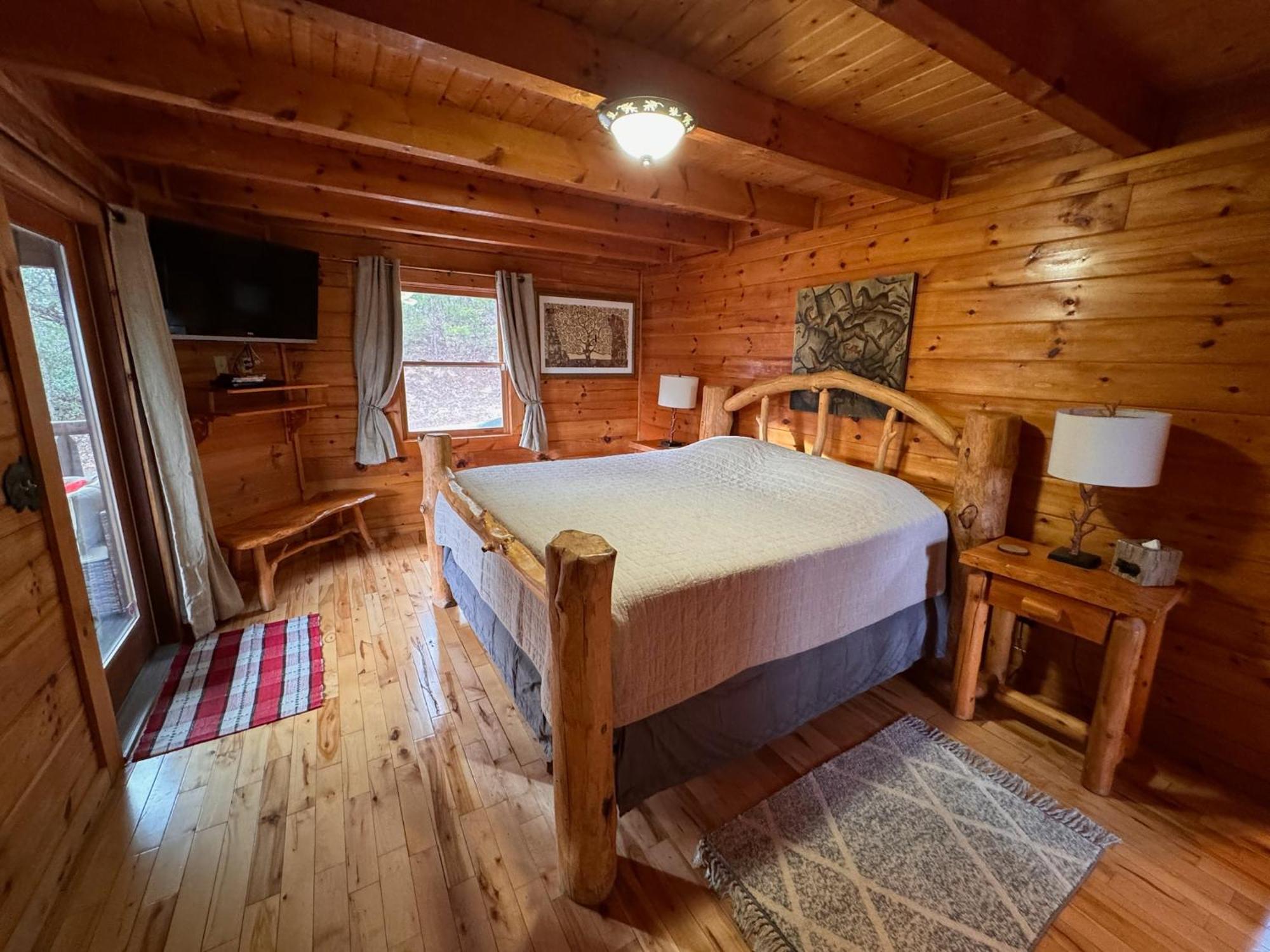 Smoky Paws - Exceptional Cabin, Stunning Mountain Views, Hot Tub, Tranquil, Gigabit Internet, Free L2 Ev Пиджен-Фордж Экстерьер фото
