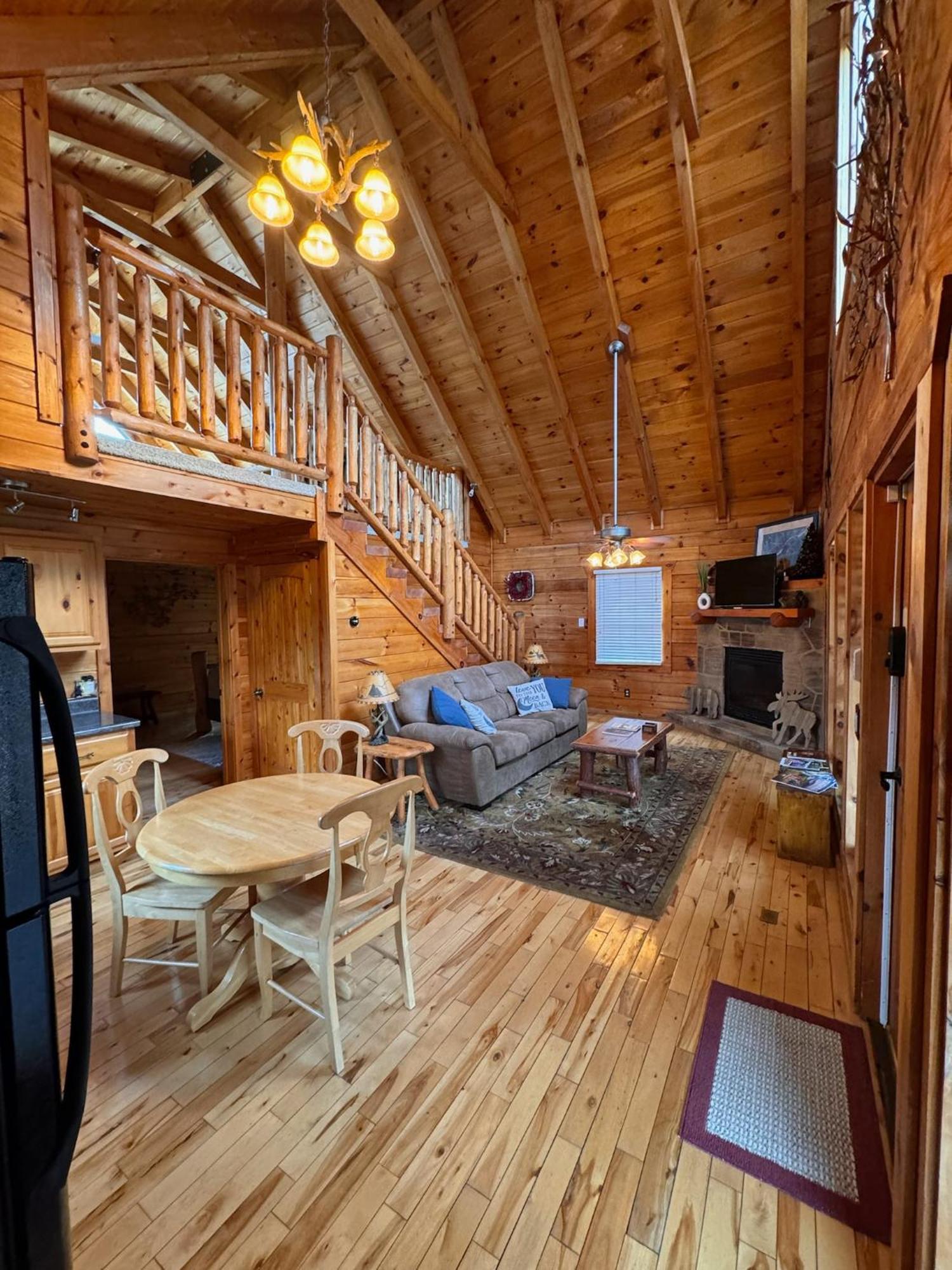 Smoky Paws - Exceptional Cabin, Stunning Mountain Views, Hot Tub, Tranquil, Gigabit Internet, Free L2 Ev Пиджен-Фордж Экстерьер фото