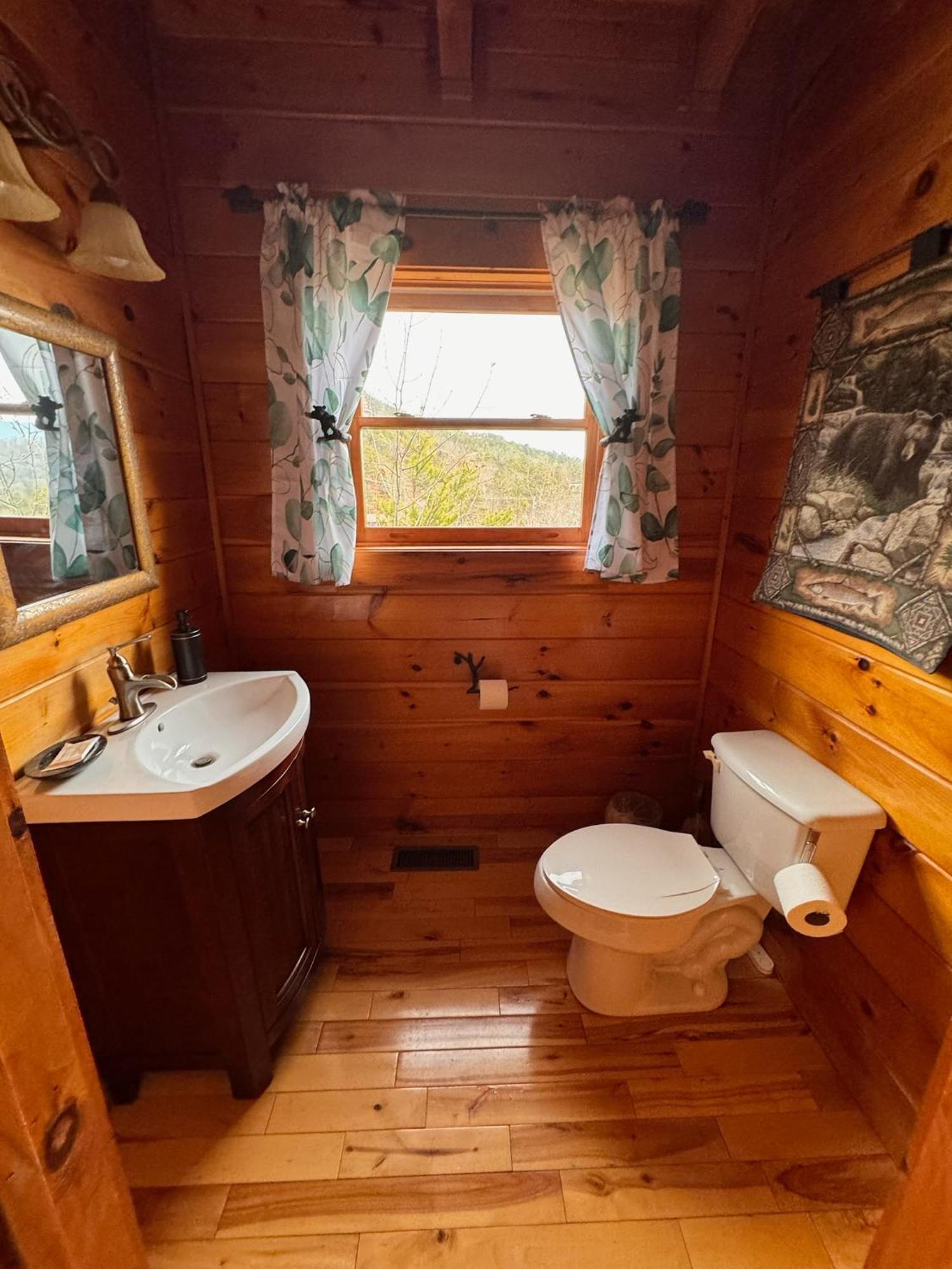 Smoky Paws - Exceptional Cabin, Stunning Mountain Views, Hot Tub, Tranquil, Gigabit Internet, Free L2 Ev Пиджен-Фордж Экстерьер фото
