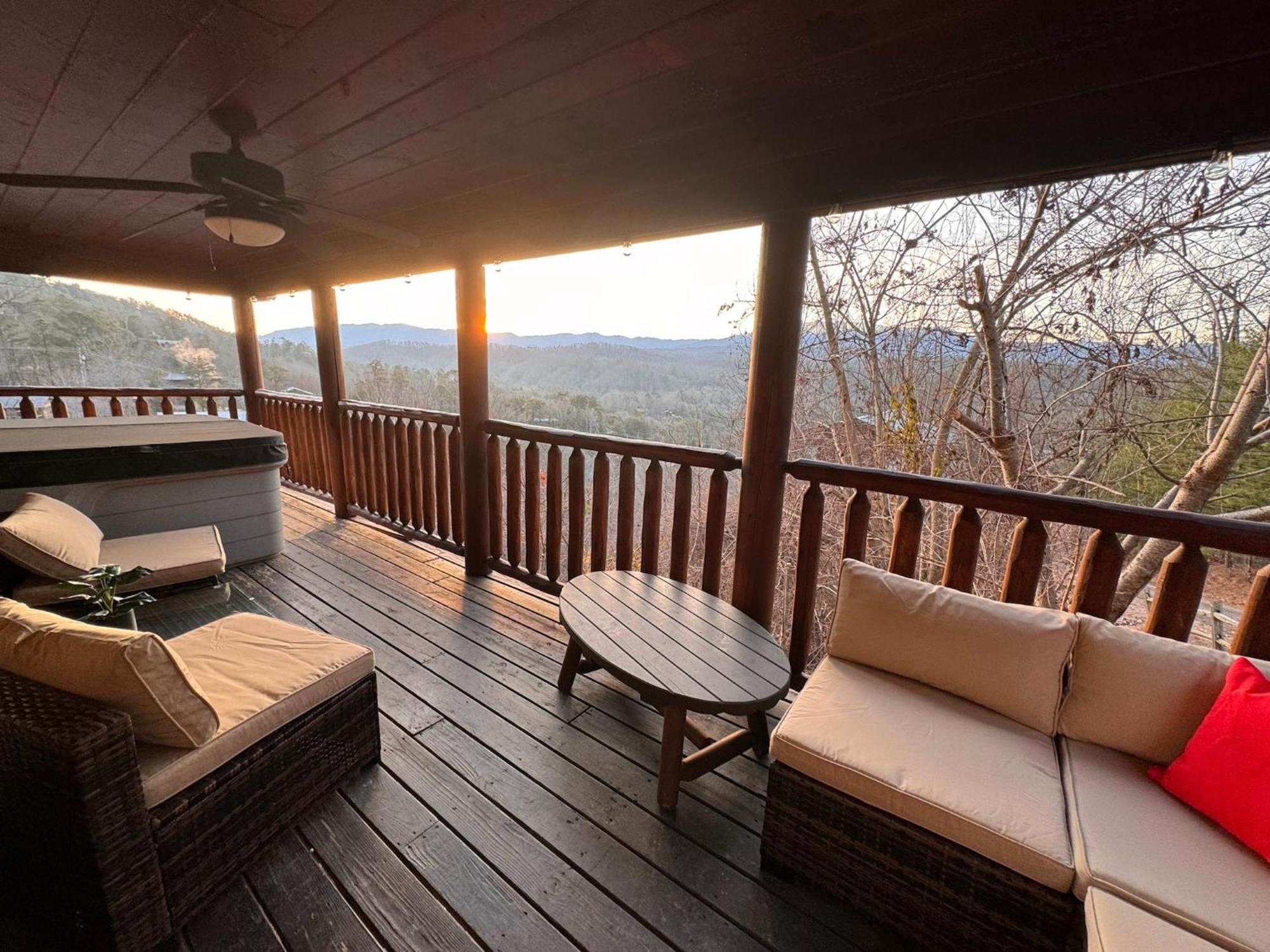 Smoky Paws - Exceptional Cabin, Stunning Mountain Views, Hot Tub, Tranquil, Gigabit Internet, Free L2 Ev Пиджен-Фордж Экстерьер фото