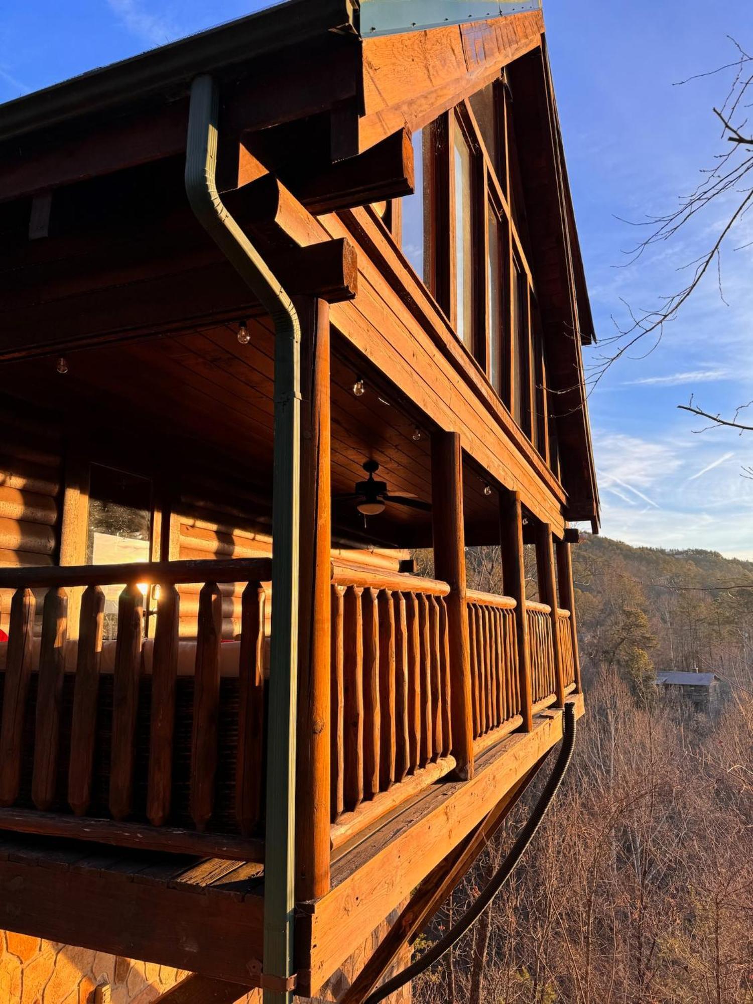 Smoky Paws - Exceptional Cabin, Stunning Mountain Views, Hot Tub, Tranquil, Gigabit Internet, Free L2 Ev Пиджен-Фордж Экстерьер фото