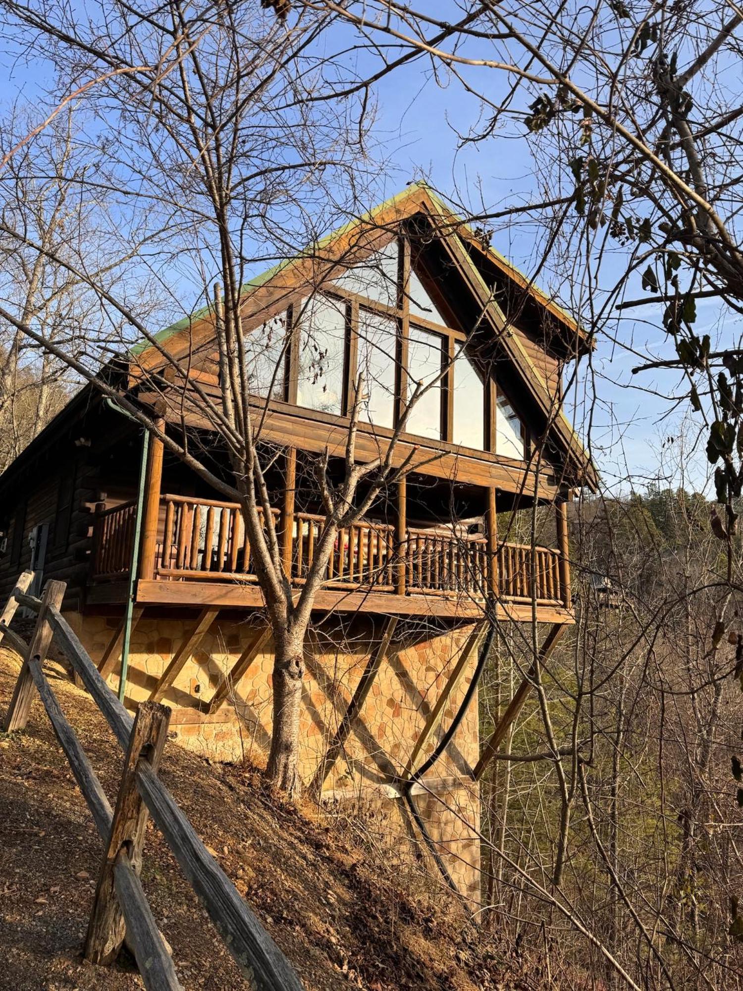 Smoky Paws - Exceptional Cabin, Stunning Mountain Views, Hot Tub, Tranquil, Gigabit Internet, Free L2 Ev Пиджен-Фордж Экстерьер фото